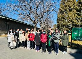 北京中学观鸟社团走进天坛公园